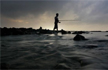 Red Alert in Kerala, TN & Puducherry Over Cyclonic Conditions